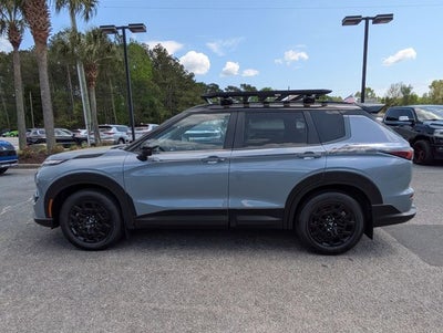 2026 Mitsubishi Outlander Base