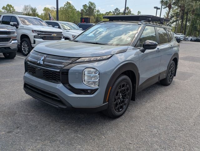 2026 Mitsubishi Outlander Base