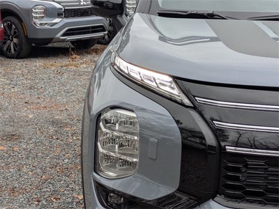 2026 Mitsubishi Outlander Base