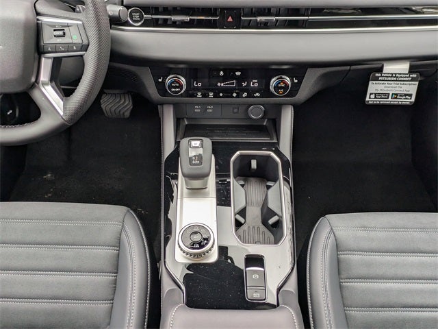 2026 Mitsubishi Outlander Base