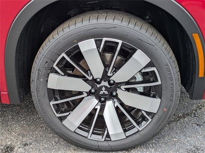 2025 Mitsubishi Outlander Base