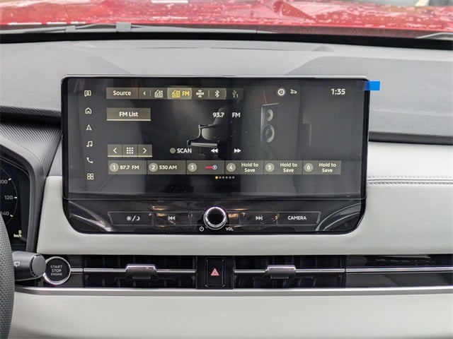 2025 Mitsubishi Outlander Base