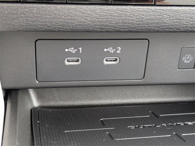 2025 Mitsubishi Outlander Base