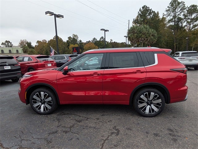 2025 Mitsubishi Outlander Base