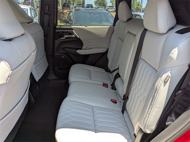 2025 Mitsubishi Outlander SEL