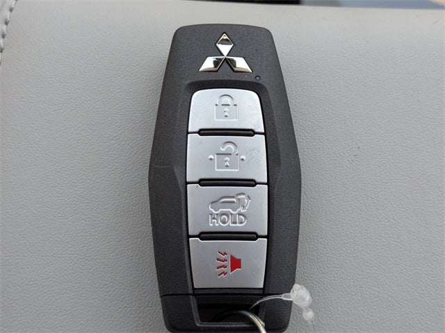 2025 Mitsubishi Outlander SEL