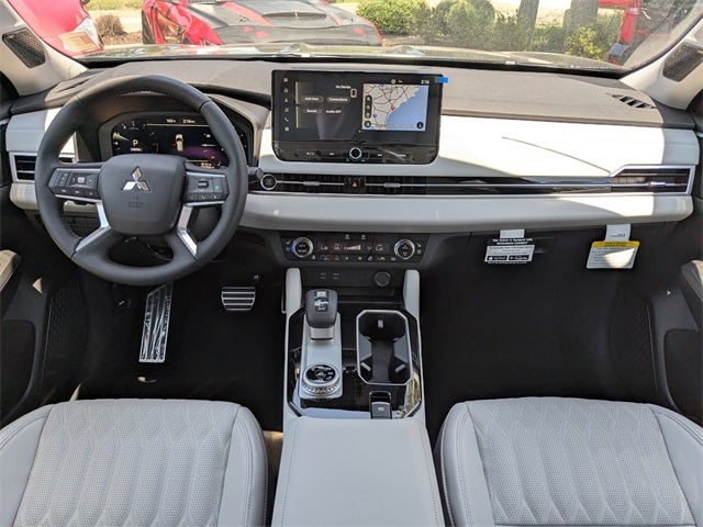 2025 Mitsubishi Outlander Platinum Edition