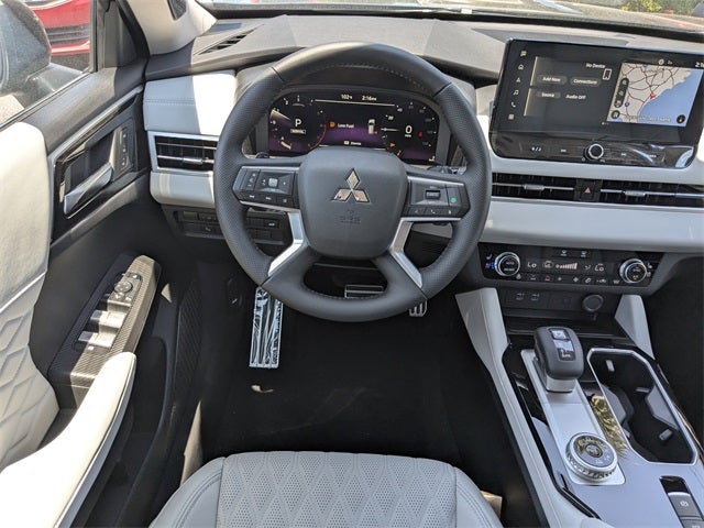 2025 Mitsubishi Outlander Platinum Edition