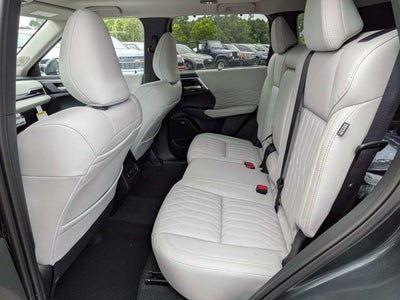 2026 Mitsubishi Outlander SEL