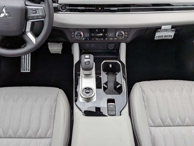 2026 Mitsubishi Outlander SEL