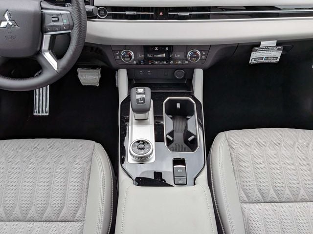 2026 Mitsubishi Outlander SEL