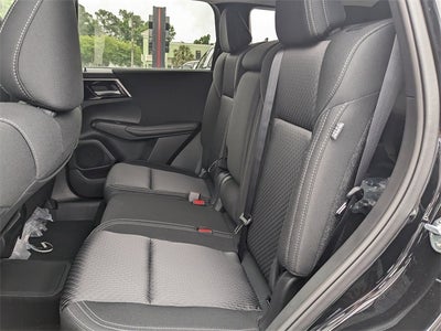 2025 Mitsubishi Outlander PHEV Base