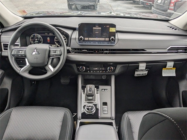2025 Mitsubishi Outlander PHEV Base