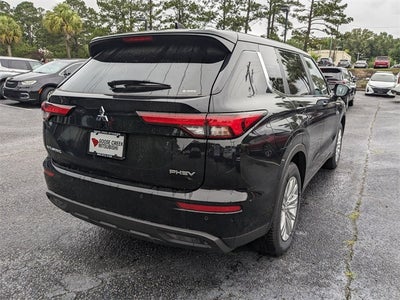 2025 Mitsubishi Outlander PHEV Base