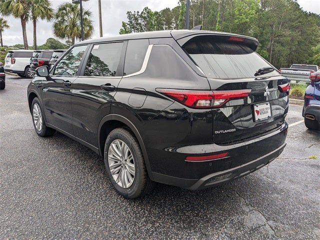 2025 Mitsubishi Outlander PHEV Base