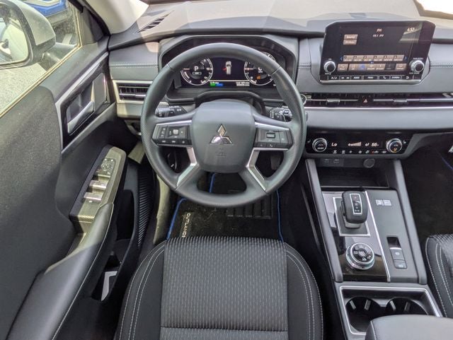 2025 Mitsubishi Outlander PHEV Base