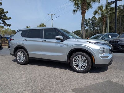 2025 Mitsubishi Outlander PHEV Base