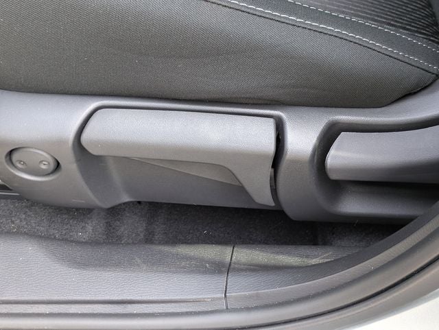 2025 Mitsubishi Outlander PHEV Base