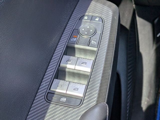 2025 Mitsubishi Outlander PHEV Base