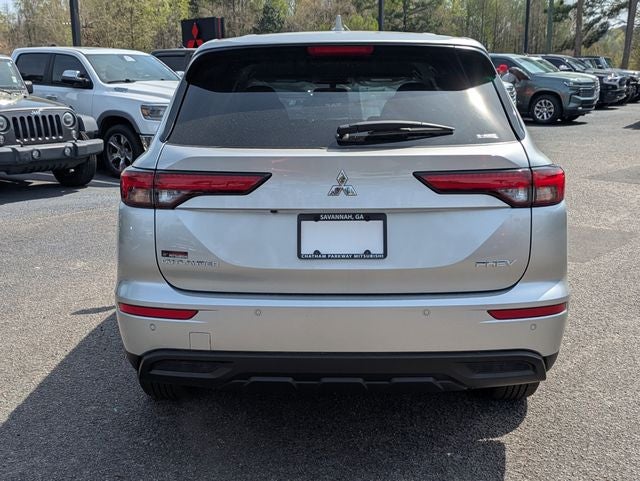 2025 Mitsubishi Outlander PHEV Base