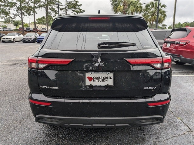 2025 Mitsubishi Outlander PHEV Base