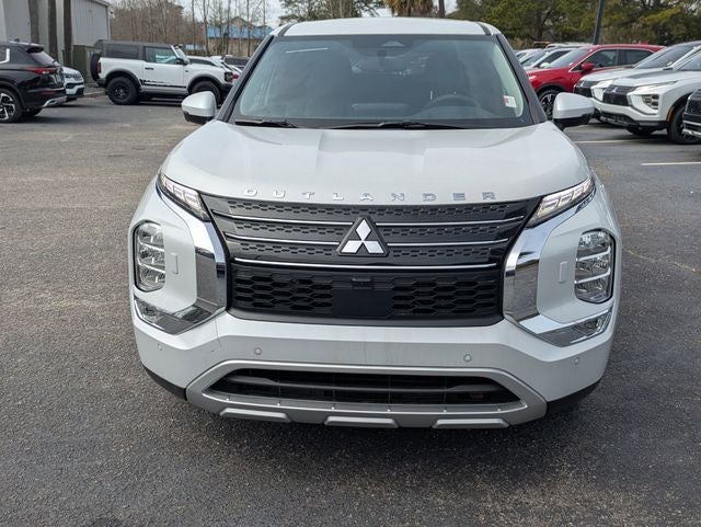 2025 Mitsubishi Outlander PHEV SE