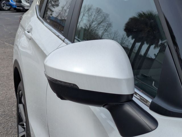 2025 Mitsubishi Outlander PHEV Base