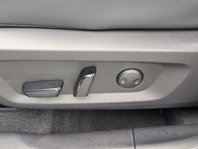 2025 Mitsubishi Outlander PHEV Base