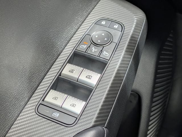 2025 Mitsubishi Outlander PHEV Base