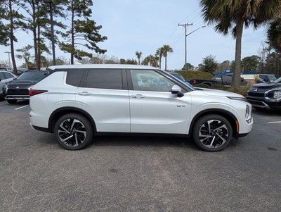 2025 Mitsubishi Outlander PHEV Base
