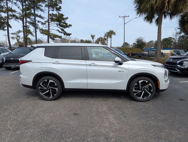 2025 Mitsubishi Outlander PHEV Base