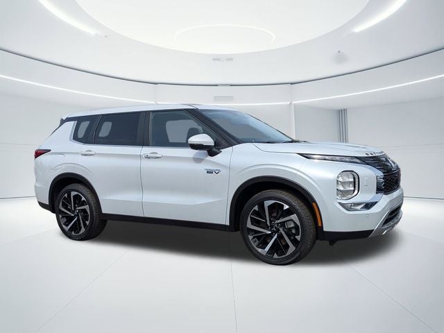 2025 Mitsubishi Outlander PHEV SE