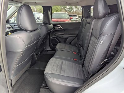 2025 Mitsubishi Outlander PHEV SE