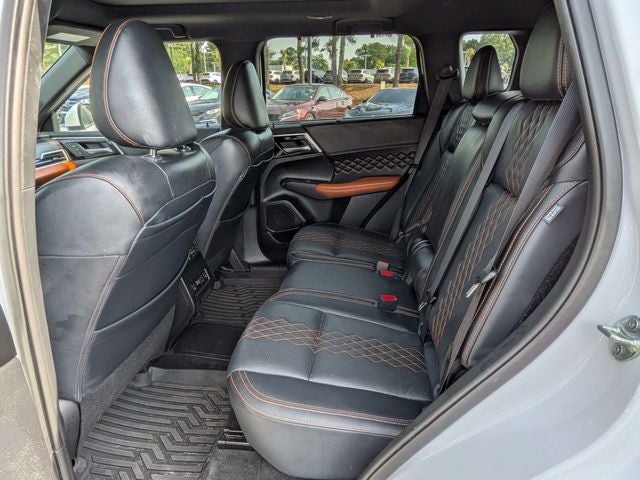 2025 Mitsubishi Outlander PHEV SEL Black Edition