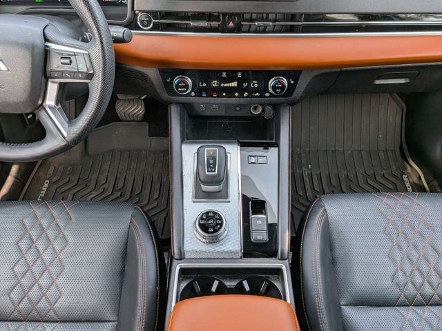 2025 Mitsubishi Outlander PHEV SEL Black Edition