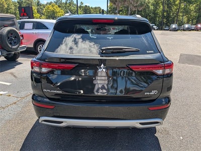 2025 Mitsubishi Outlander PHEV Base