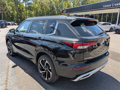 2025 Mitsubishi Outlander PHEV Base