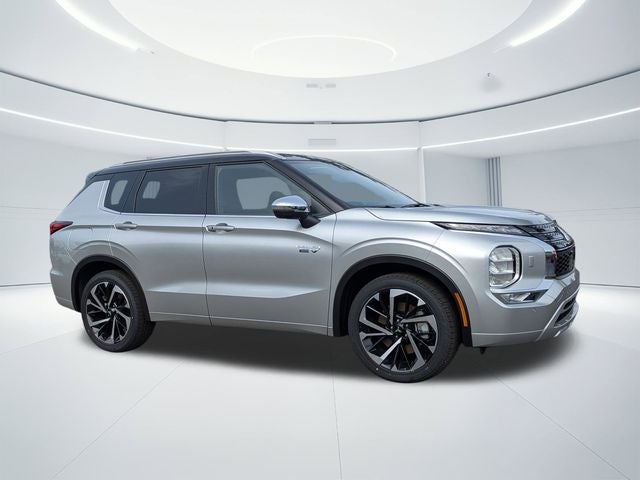 2025 Mitsubishi Outlander PHEV Base
