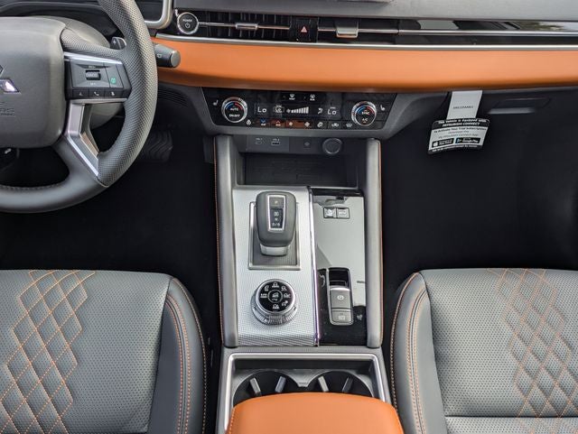 2025 Mitsubishi Outlander PHEV Base