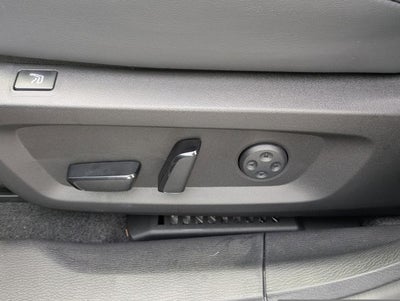 2025 Mitsubishi Outlander PHEV Base