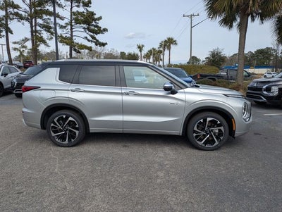2025 Mitsubishi Outlander PHEV Base