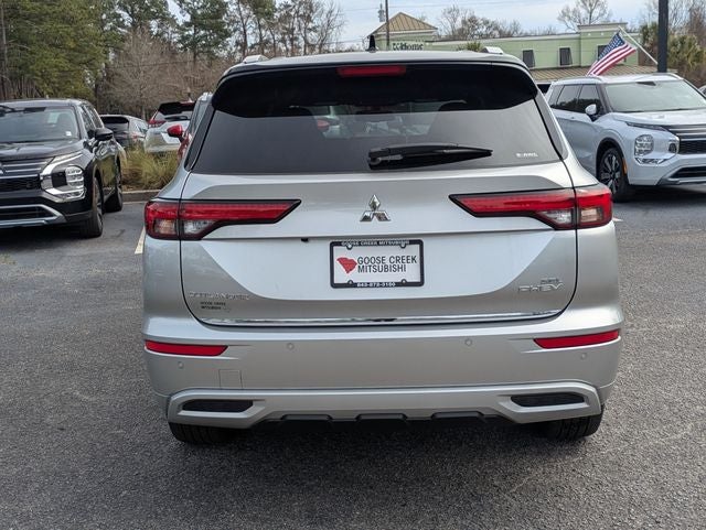 2025 Mitsubishi Outlander PHEV Base