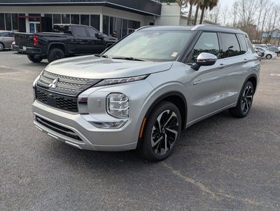 2025 Mitsubishi Outlander PHEV Base