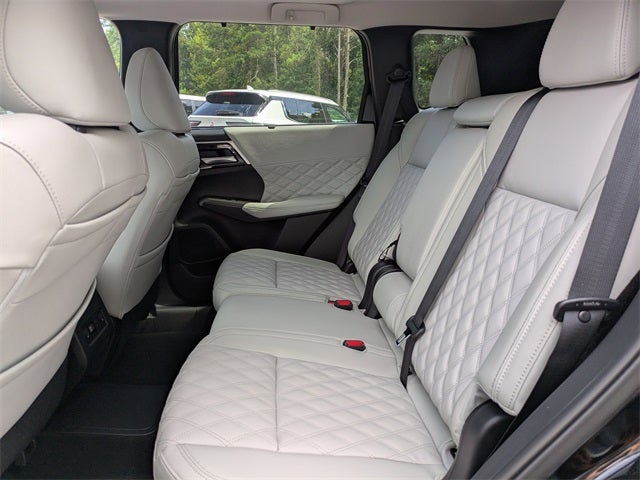 2025 Mitsubishi Outlander PHEV SEL Platinum Edition