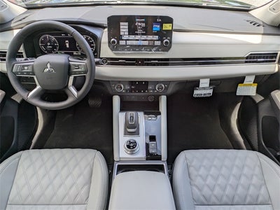 2025 Mitsubishi Outlander PHEV SEL Platinum Edition