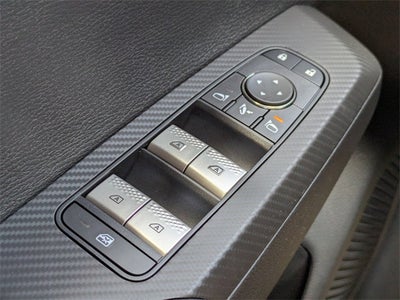 2025 Mitsubishi Outlander PHEV Base