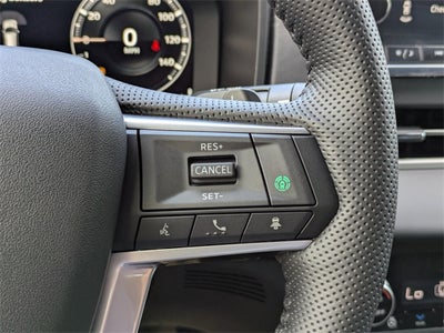 2025 Mitsubishi Outlander PHEV Base