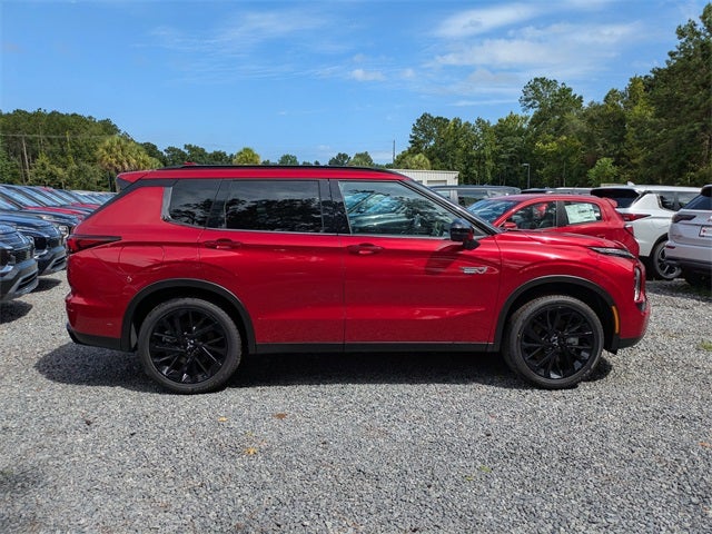 2025 Mitsubishi Outlander PHEV Base