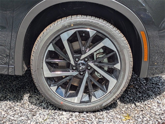 2025 Mitsubishi Outlander PHEV Base