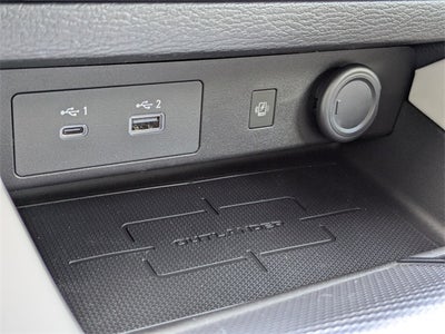 2025 Mitsubishi Outlander PHEV Base